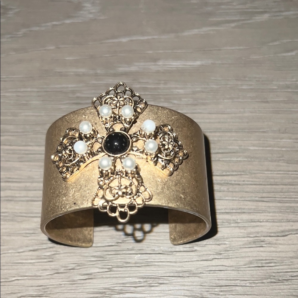 Vintage Gold and Black Gothic Cuff Bracelet with Pearl Accents